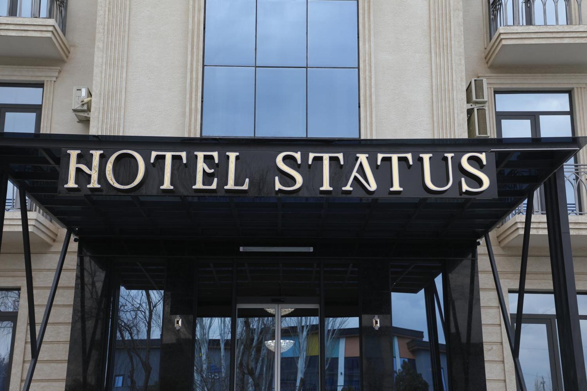 Status Hotel Karszy Zewnętrze zdjęcie